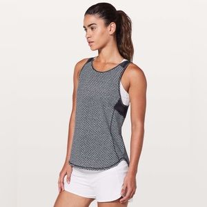Lululemon Sculpt Tank II in Monochromic Black / Black Size 6